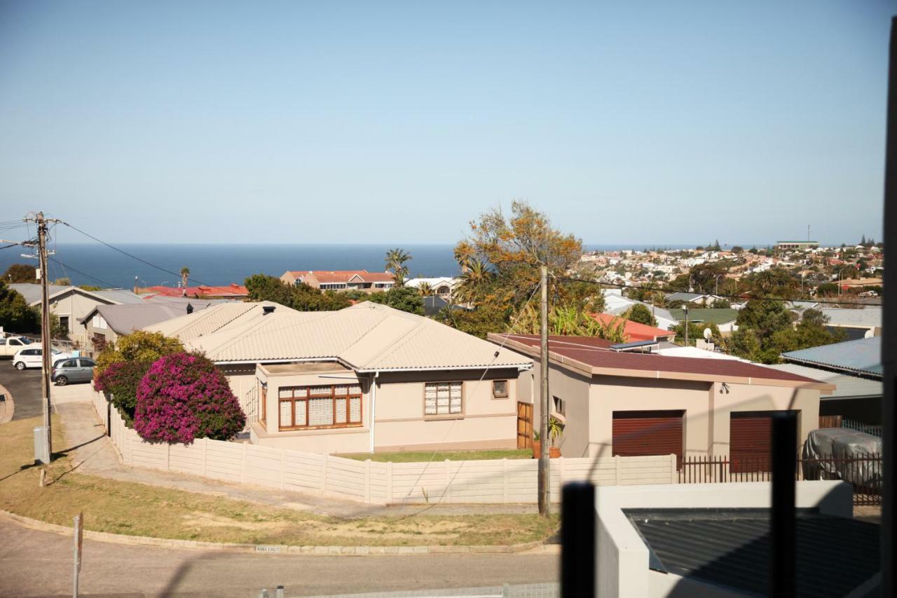 Mari-Amor Self-Catering Apartments モーセル・ベイ エクステリア 写真